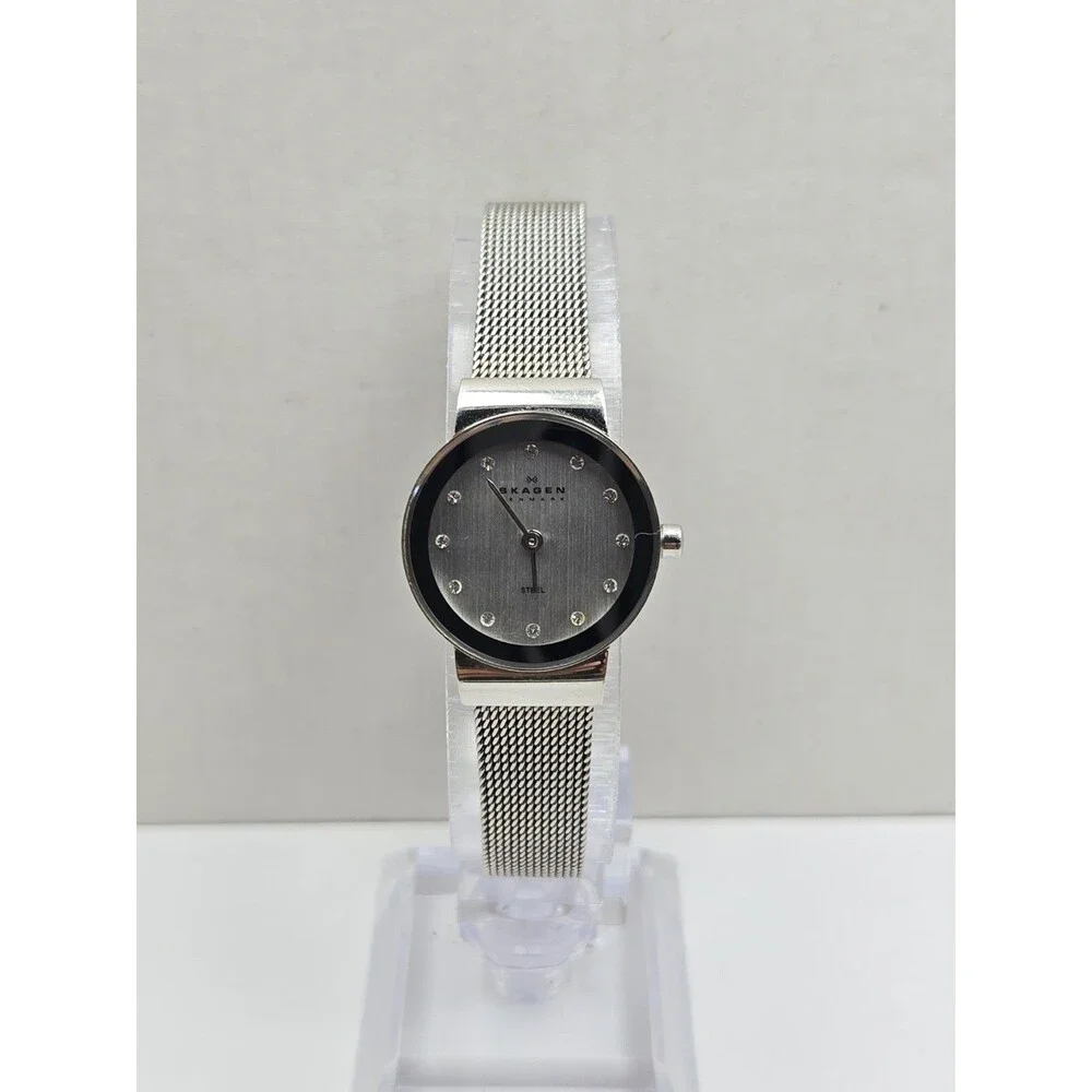 Skagen Freja Lille Womens 22mm Silver Mesh Dress Watch Dainty Petite New Battery